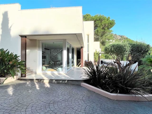 4 sovrum Villa till salu i Capdepera med pool - 1 249 000 € (Ref: 7341489)