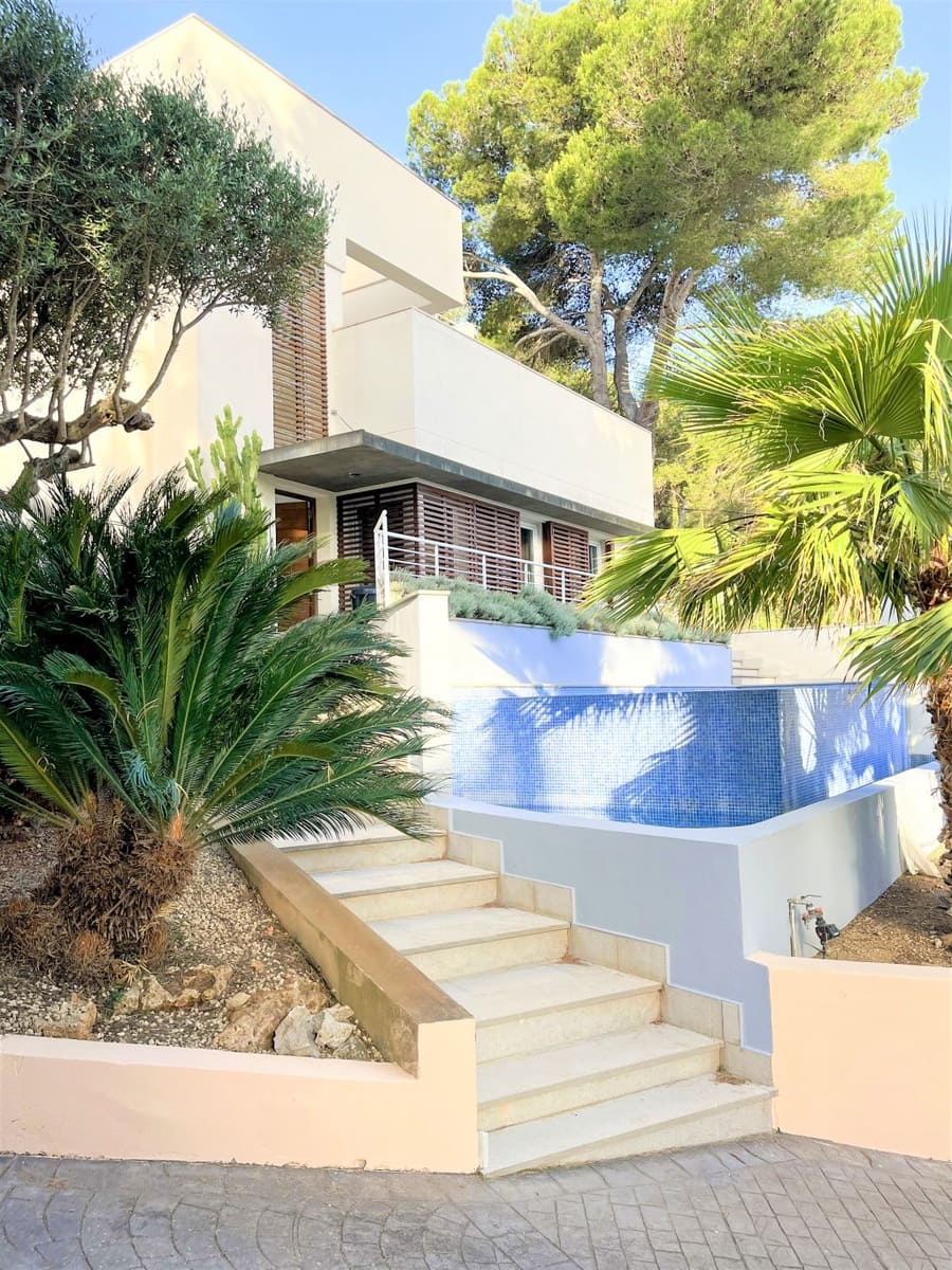 4 soveværelse Villa til salg i Capdepera med swimmingpool - € 1.249.000 (Ref: 7341489)