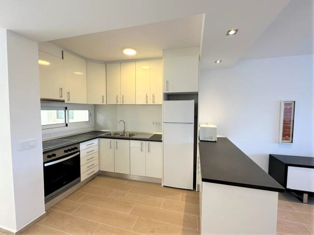 2 bedroom Apartment for rent in Cala Millor, Son Servera with pool - € 1,300 (Ref: 7447524)