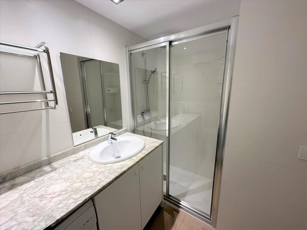 2 bedroom Apartment for rent in Cala Millor with pool - € 1,300 (Ref: 7447524)