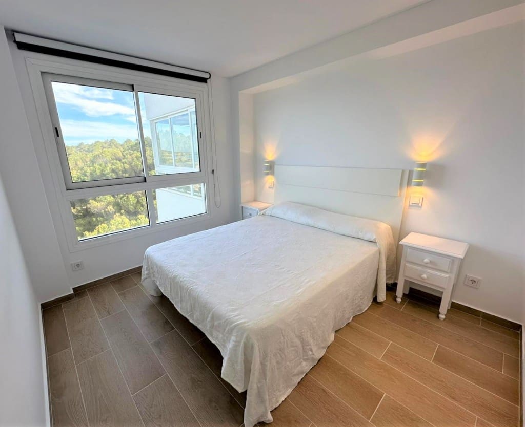 2 bedroom Apartment for rent in Cala Millor with pool - € 1,300 (Ref: 7447524)