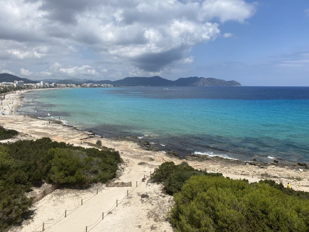 2 bedroom Apartment for rent in Cala Millor with pool - € 1,300 (Ref: 7447524)