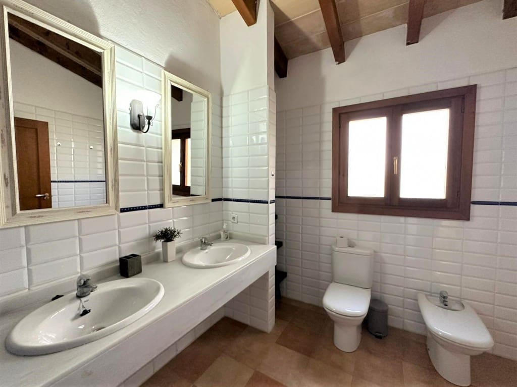 6 soveværelse Finca/Landehus til salg i Son Servera med swimmingpool - € 1.950.000 (Ref: 7531317)