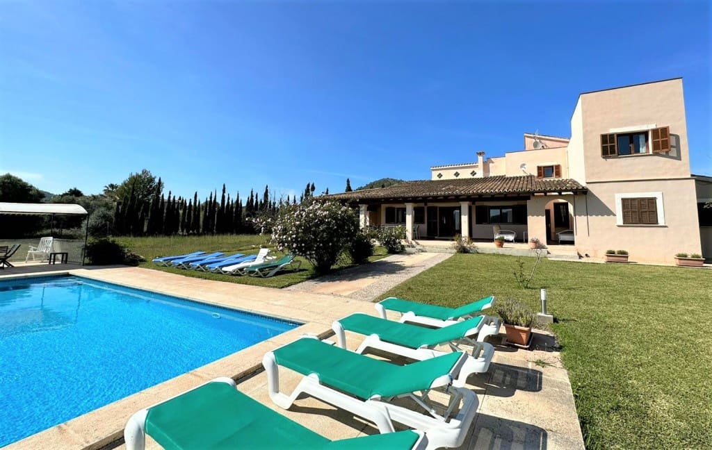 6 soveværelse Finca/Landehus til salg i Son Servera med swimmingpool - € 1.950.000 (Ref: 7531317)