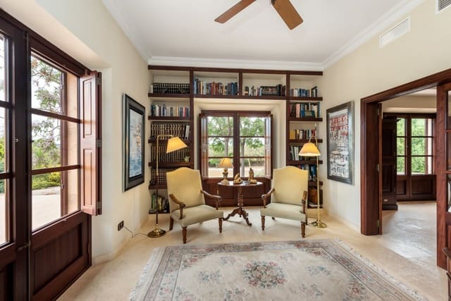 4 bedroom Finca/Country House for sale in Portocristo / Port de Manacor, Manacor with pool - € 2,975,000 (Ref: 7540042)