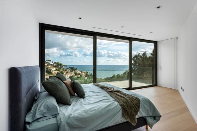 Chalet de 4 habitaciones en Canyamel, Capdepera en venta con piscina garaje - 4.900.000 € (Ref: 7639944)