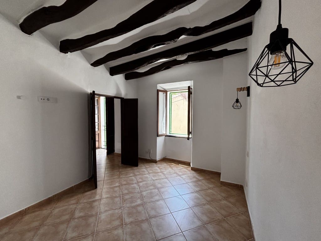 2 bedroom Apartment for rent in Capdepera - € 1,400 (Ref: 7789247)