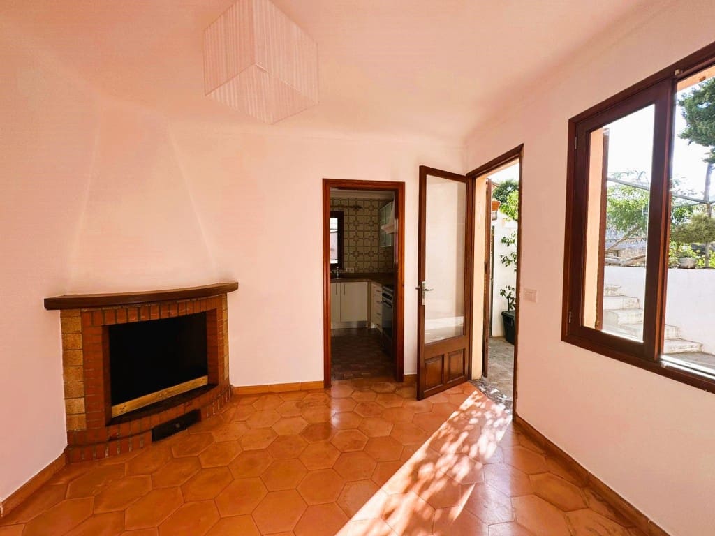 3 soveværelse Byhus til leje i Arta med garage - € 1.500 (Ref: 7811824)