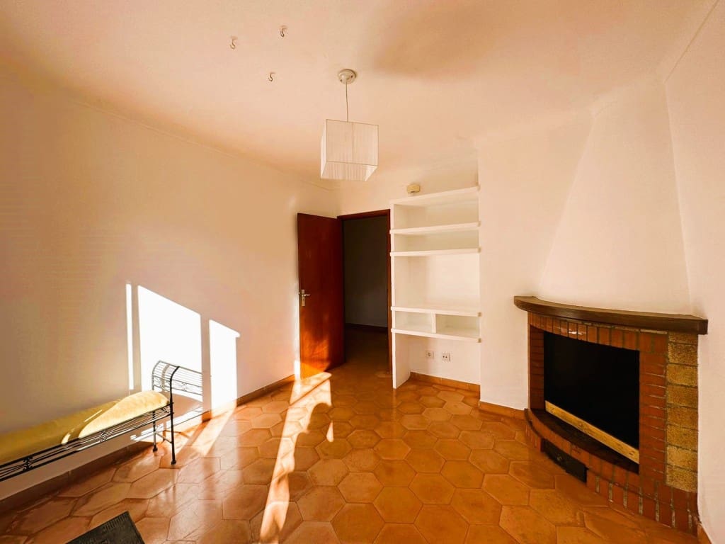 3 soveværelse Byhus til leje i Arta med garage - € 1.500 (Ref: 7811824)