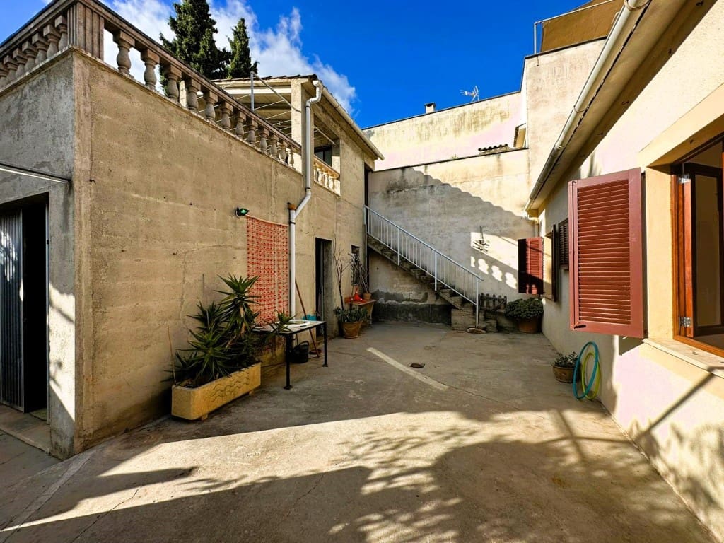 3 soveværelse Byhus til leje i Arta med garage - € 1.500 (Ref: 7811824)