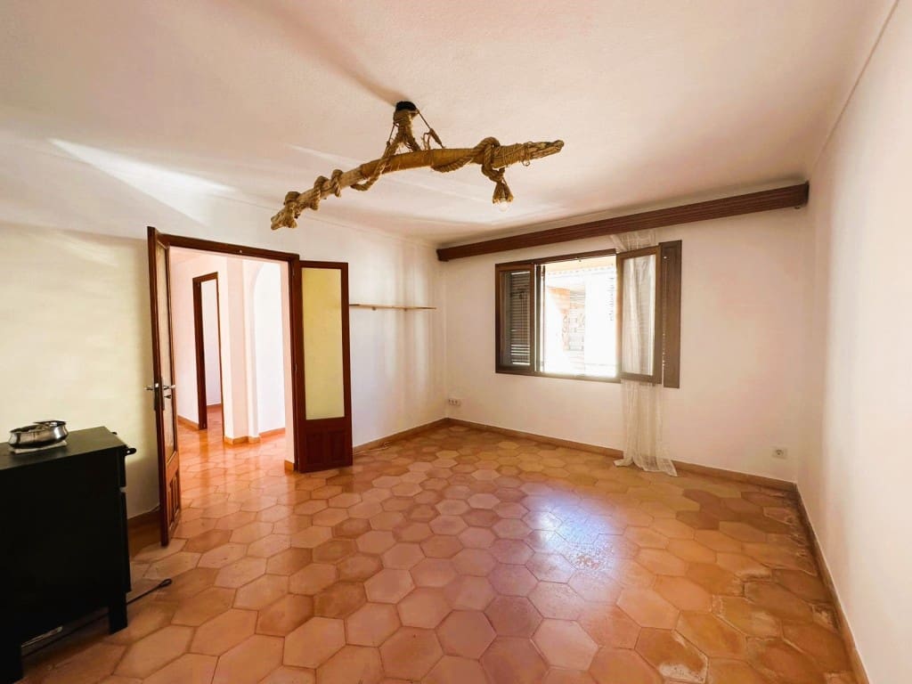 3 soveværelse Byhus til leje i Arta med garage - € 1.500 (Ref: 7811824)