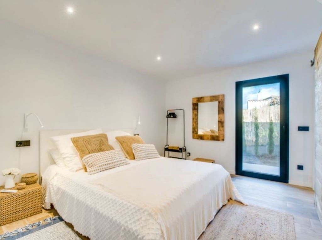 3 bedroom Villa for sale in Betlem with pool - € 1,600,000 (Ref: 8105005)