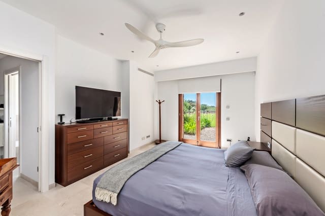 3 soveværelse Villa til salg i Capdepera med swimmingpool - € 2.475.000 (Ref: 8217495)