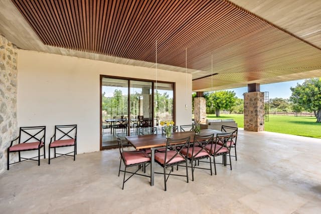 3 soveværelse Villa til salg i Capdepera med swimmingpool - € 2.475.000 (Ref: 8217495)