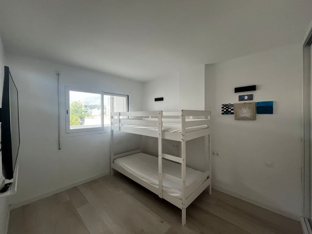 2 bedroom Apartment for rent in Cala Ratjada with pool garage - € 1,700 (Ref: 8315896)