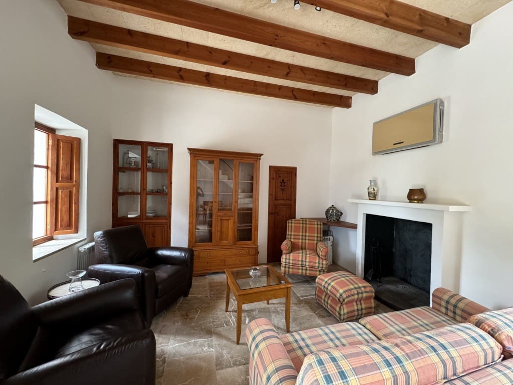 2 soveværelse Finca/Landehus til salg i Son Carrio med garage - € 849.000 (Ref: 8388062)