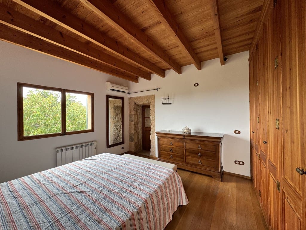 2 soveværelse Finca/Landehus til salg i Son Carrio med garage - € 849.000 (Ref: 8388062)