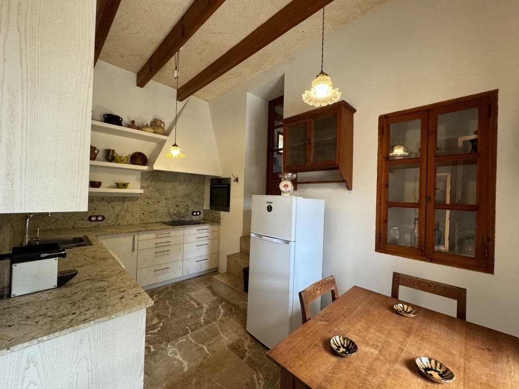 2 soveværelse Finca/Landehus til salg i Son Carrio med garage - € 849.000 (Ref: 8388062)