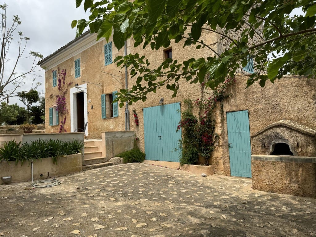 2 soveværelse Finca/Landehus til salg i Son Carrio med garage - € 849.000 (Ref: 8388062)