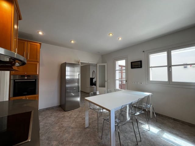 4 bedroom Villa for rent in Artà with pool - € 3,500 (Ref: 8493449)