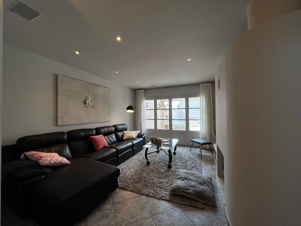 4 soveværelse Villa til leje i Arta med swimmingpool - € 3.500 (Ref: 8493449)