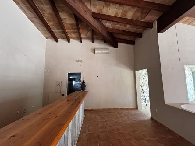 Erhverv til salg i Canyamel, Capdepera - € 430.000 (Ref: 8610309)