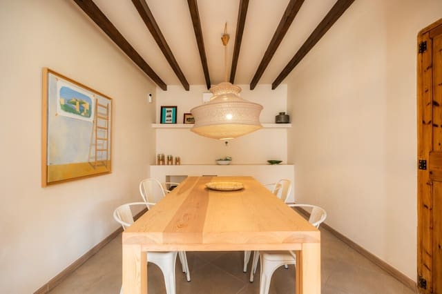4 slaapkamer Villa te koop in Capdepera met zwembad - € 1.150.000 (Ref: 8610310)