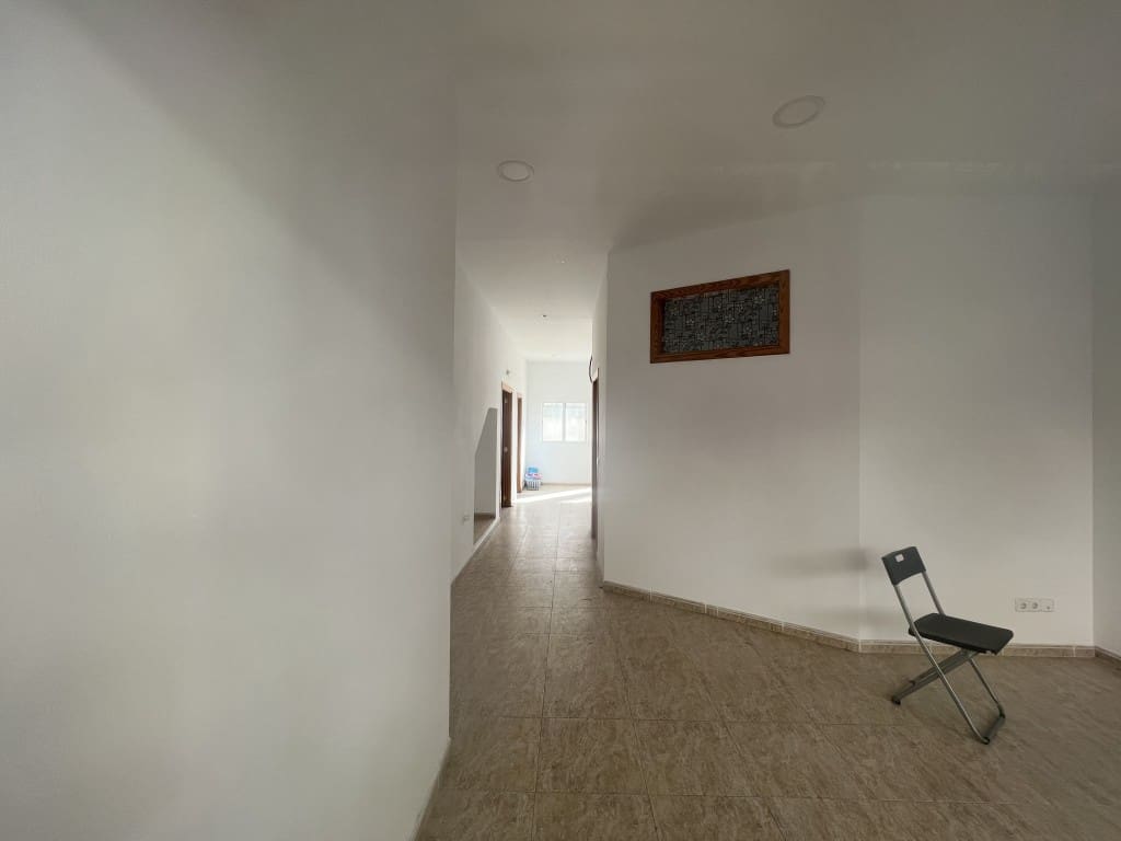 Erhverv til leje i Arta - € 1.200 (Ref: 8697823)