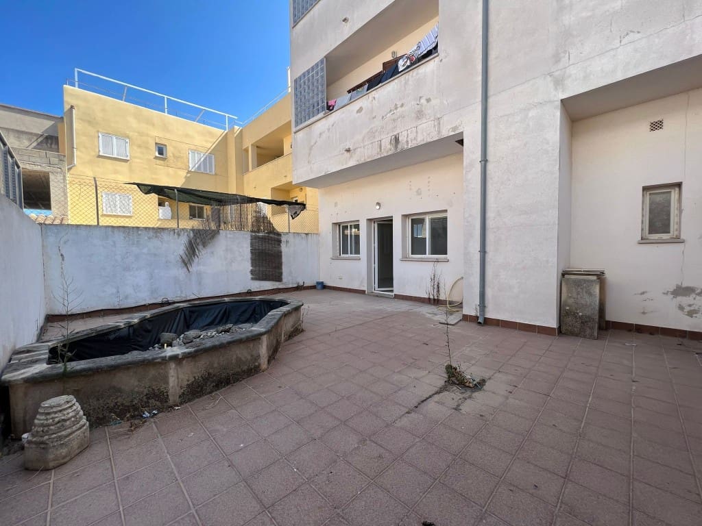 Erhverv til leje i Arta - € 1.200 (Ref: 8697823)