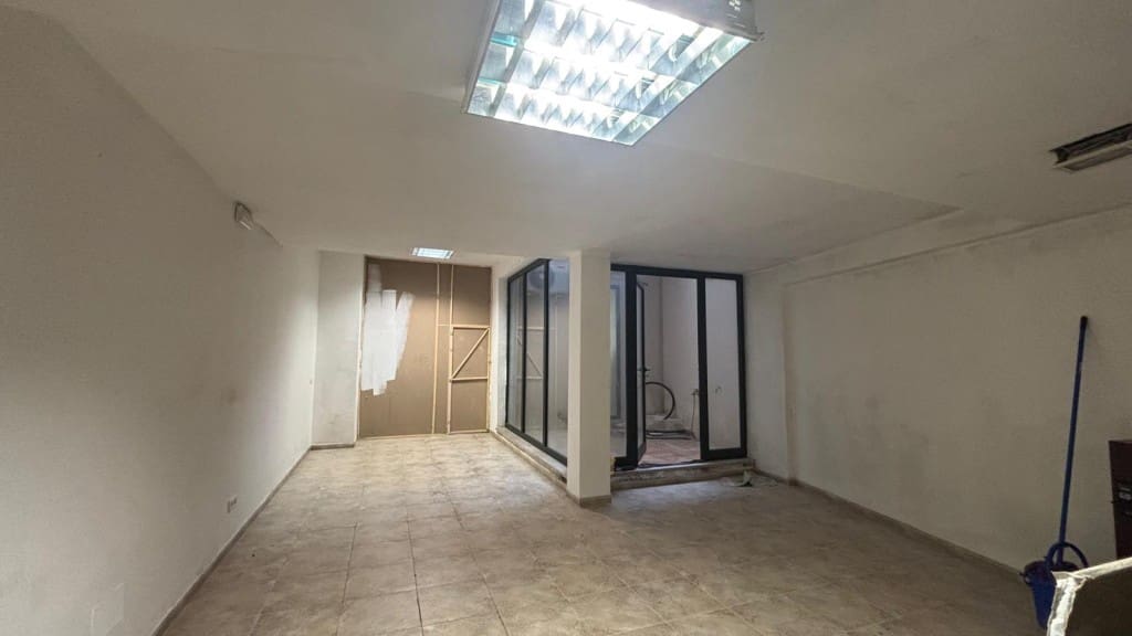 Erhverv til salg i Arta - € 195.000 (Ref: 8752112)