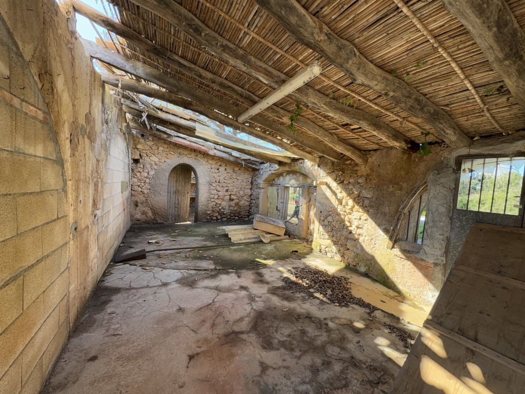 Ruin for sale in Arta - € 300,000 (Ref: 8792016)