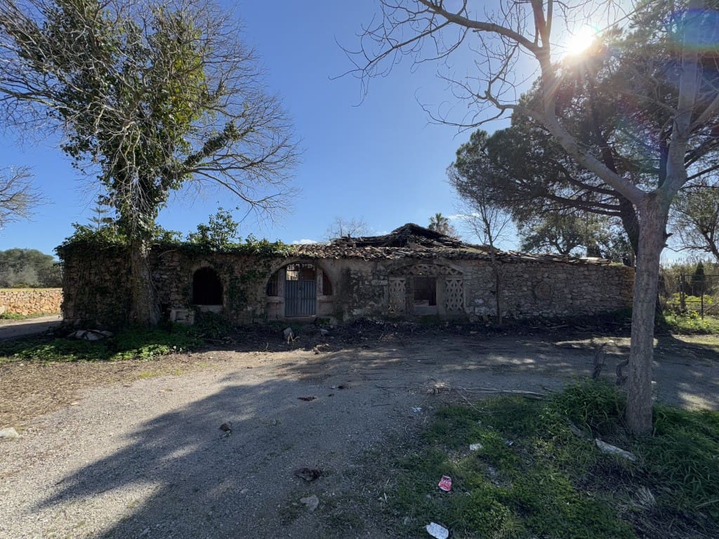 Ruin for sale in Arta - € 300,000 (Ref: 8792016)
