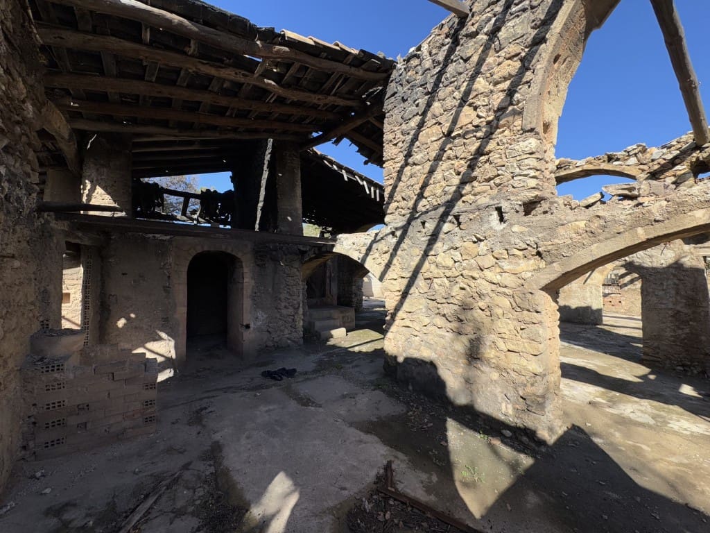 Ruin for sale in Arta - € 300,000 (Ref: 8792016)