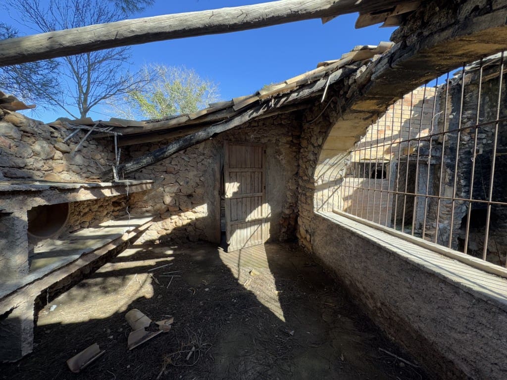 Ruin for sale in Arta - € 300,000 (Ref: 8792016)