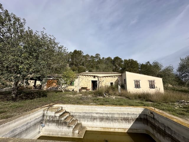 3 soveværelse Finca/Landehus til salg i Sineu med swimmingpool - € 850.000 (Ref: 8834155)