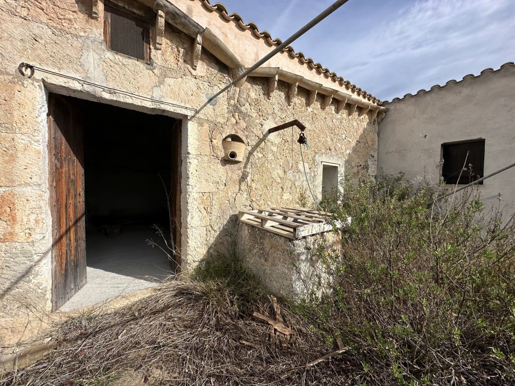 3 soveværelse Finca/Landehus til salg i Sineu med swimmingpool - € 850.000 (Ref: 8834155)