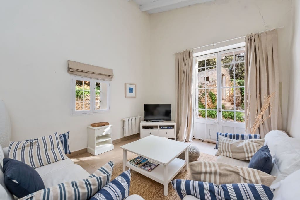 6 slaapkamer Finca/Landhuis te koop in Capdepera met zwembad - € 1.800.000 (Ref: 8873947)