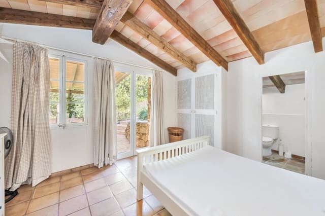 6 slaapkamer Finca/Landhuis te koop in Capdepera met zwembad - € 1.800.000 (Ref: 8873947)