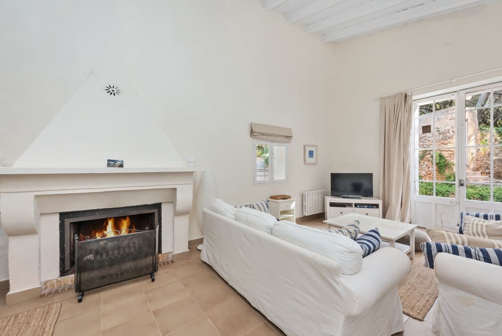 6 slaapkamer Finca/Landhuis te koop in Capdepera met zwembad - € 1.800.000 (Ref: 8873947)