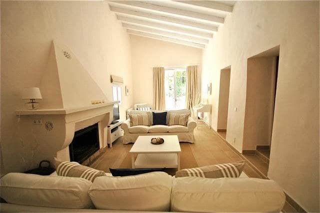 6 slaapkamer Finca/Landhuis te koop in Capdepera met zwembad - € 1.800.000 (Ref: 8873947)