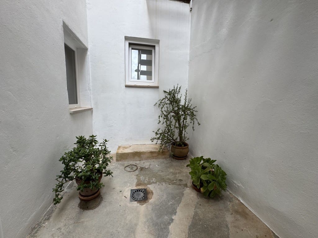 2 Zimmer Apartment zu vermieten in Arta - 1.350 € (Ref: 8993972)