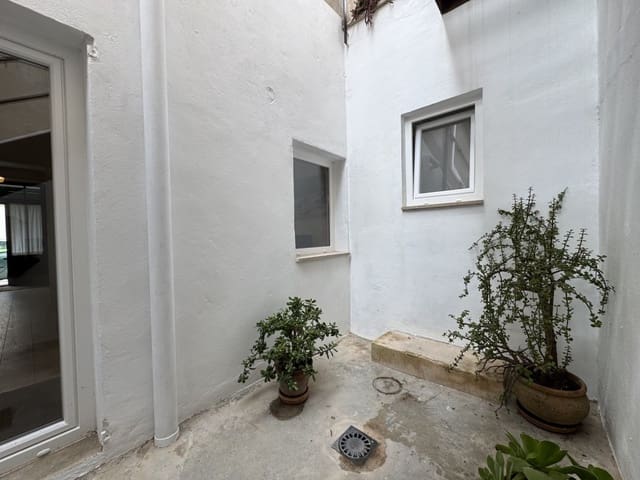 2 soverom Leilighet til leie i Artà - € 1 350 (Ref: 8993972)