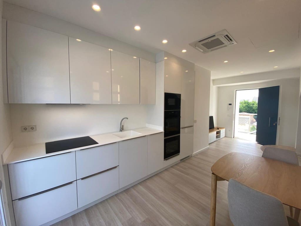 1 soveværelse Lejlighed til leje i Cala Millor med swimmingpool - € 1.500 (Ref: 9129512)