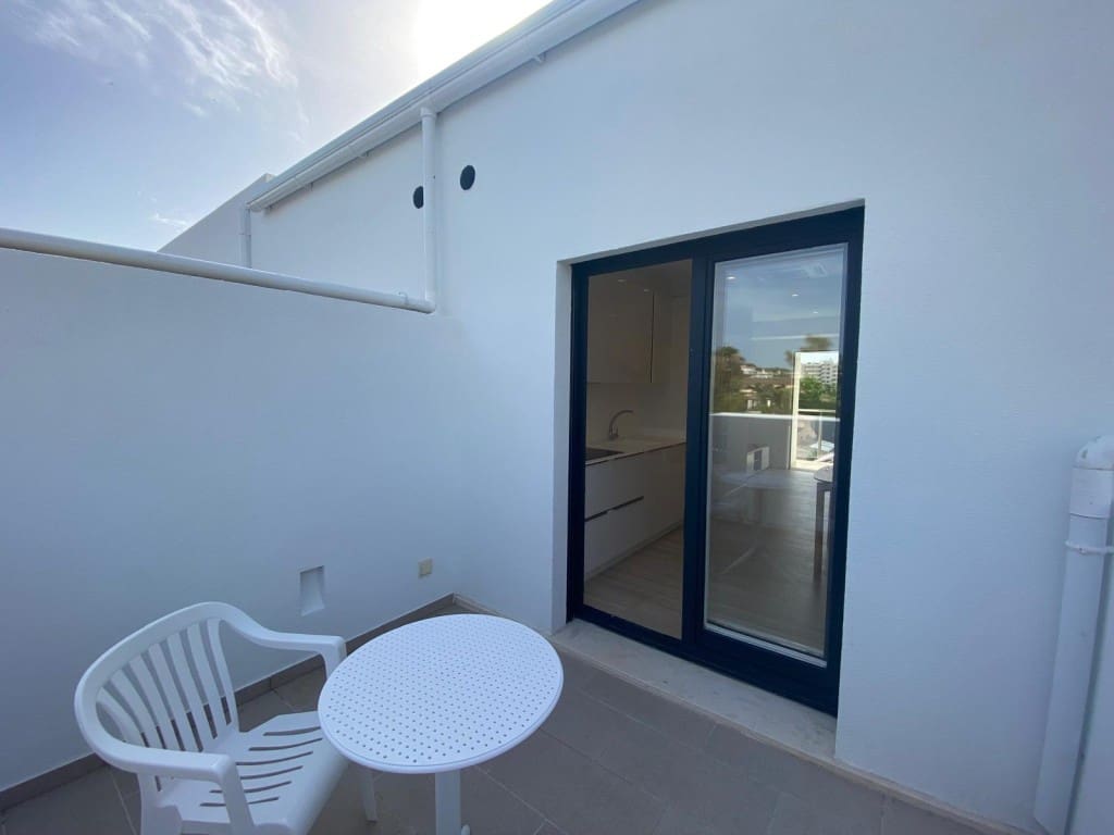 1 soveværelse Lejlighed til leje i Cala Millor med swimmingpool - € 1.500 (Ref: 9129512)