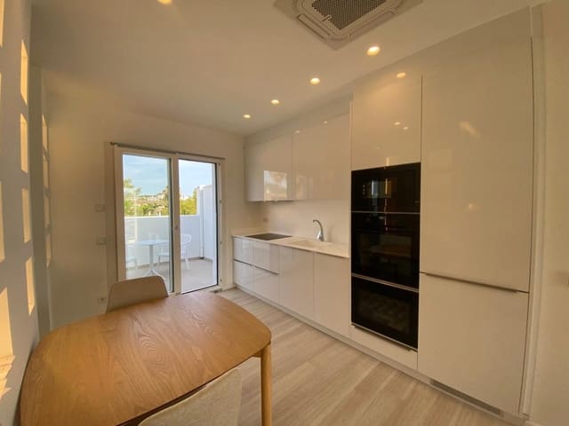 1 soveværelse Lejlighed til leje i Cala Millor, Son Servera med swimmingpool - € 1.500 (Ref: 9129512)