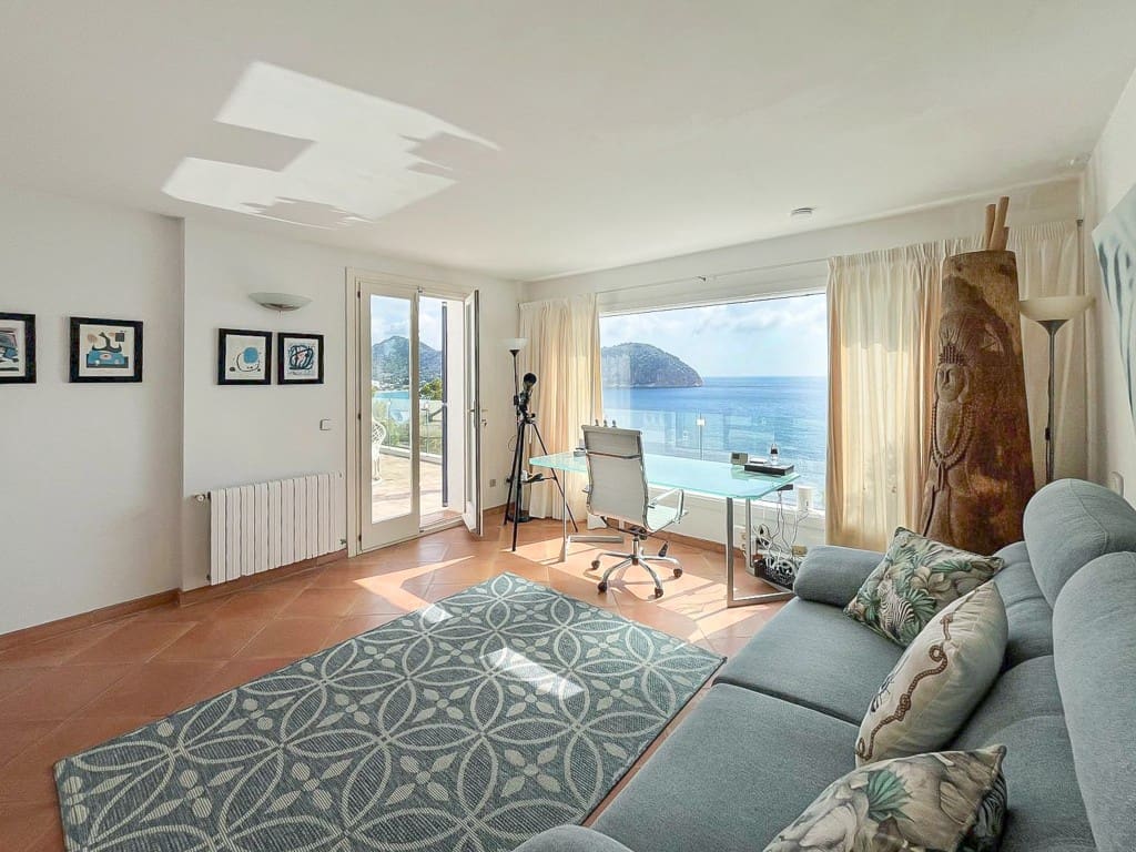 4 soveværelse Villa til leje i Canyamel med swimmingpool - € 10.000 (Ref: 9136980)