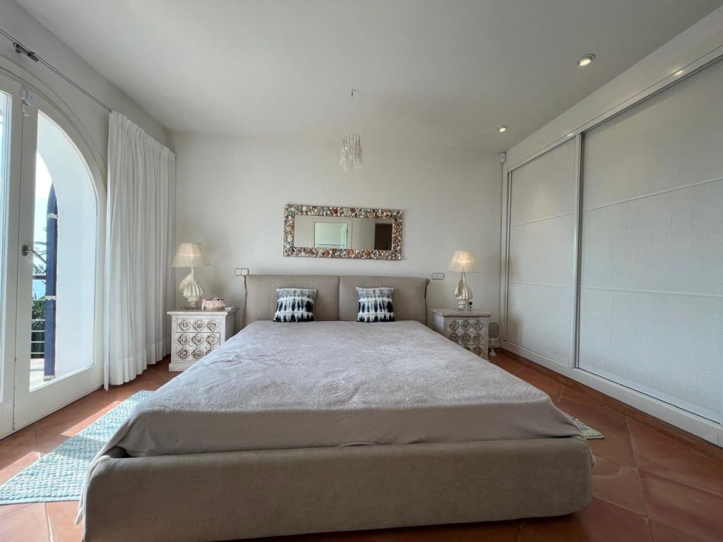 4 soveværelse Villa til leje i Canyamel med swimmingpool - € 10.000 (Ref: 9136980)