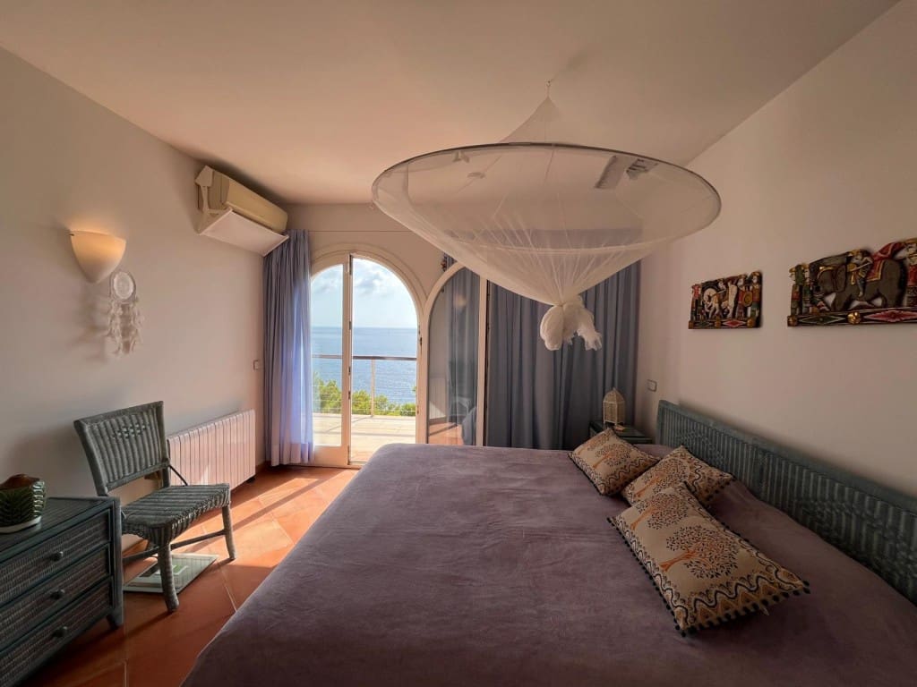 4 soveværelse Villa til leje i Canyamel med swimmingpool - € 10.000 (Ref: 9136980)