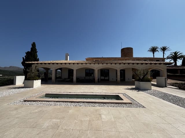 7 sypialnia Finka/Dom wiejski na sprzedaż w Artà z basenem - 4 500 000 € (Ref: 9142760)