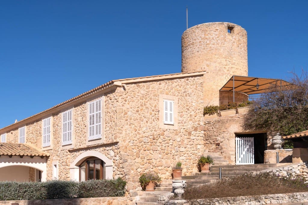 7 bedroom Finca/Country House for sale in Arta with pool - € 3,500,000 (Ref: 9142760)